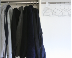 同系色の色の服ばかりのクローゼット-イメージ